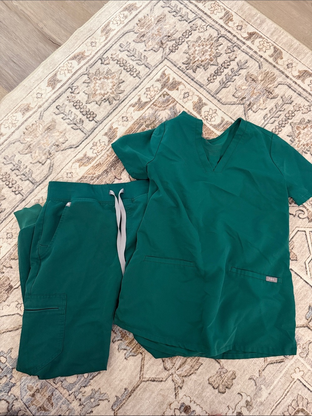 Women's Scrub Set - Deep Teal Green V-Neck Top & Drawstring Pants